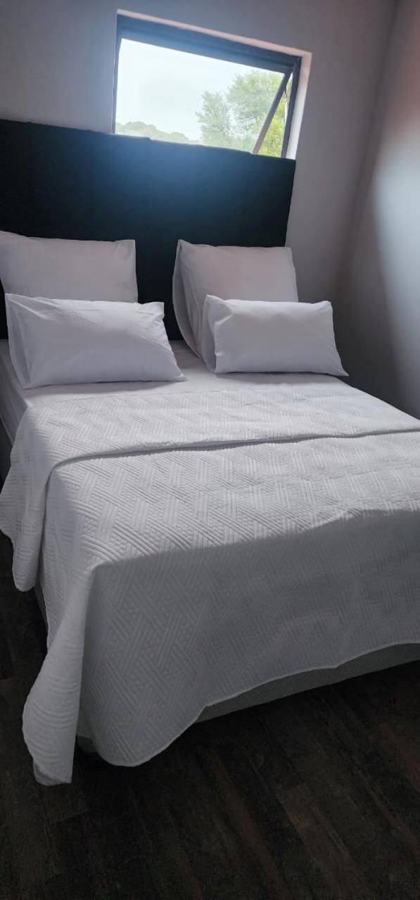 Silent Corner Guest House Roodepoort Esterno foto